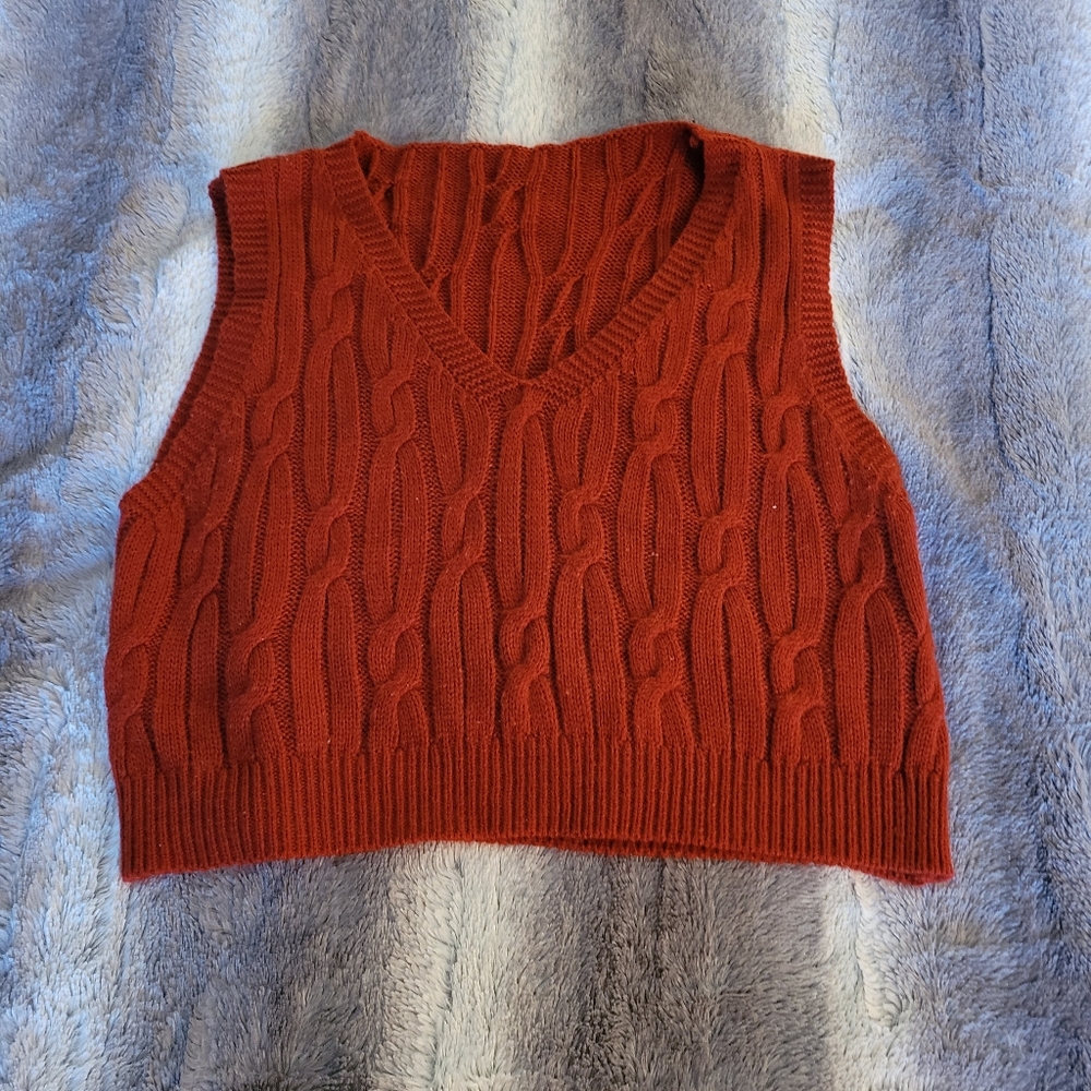Cropped Sweater vest size L